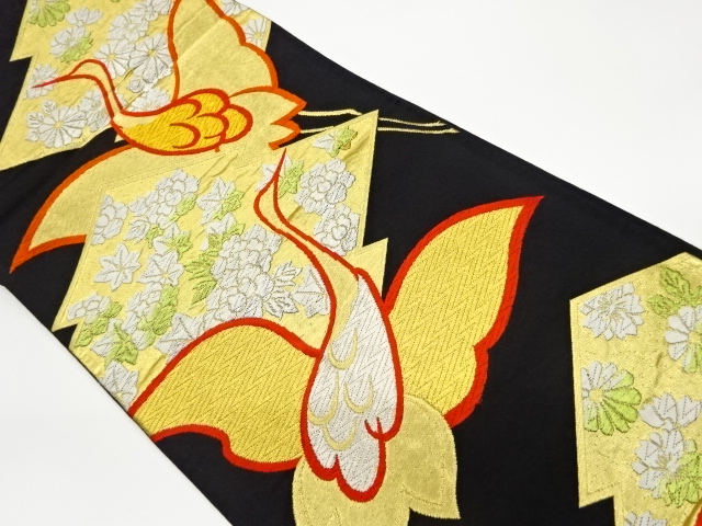 リサイクル　松皮菱に花々・鶴模様織出し袋帯